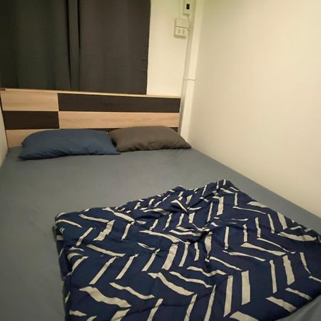 Sleep Break Hostel Sathon Бангкок Экстерьер фото