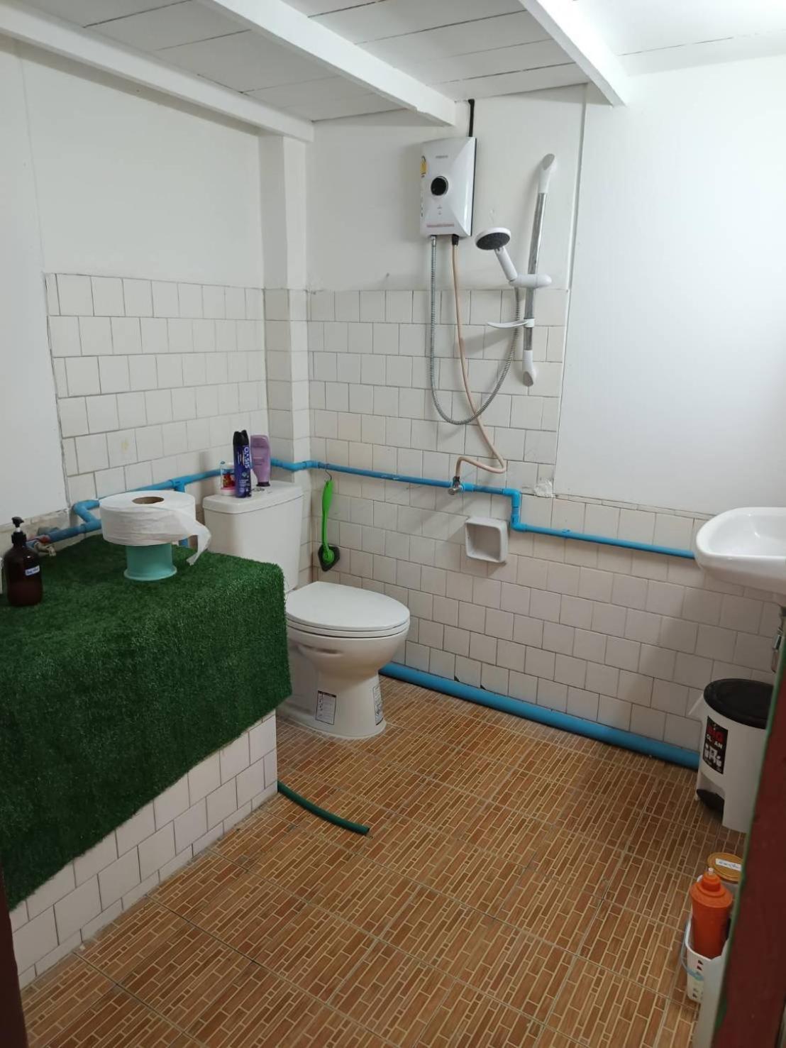 Sleep Break Hostel Sathon Бангкок Экстерьер фото