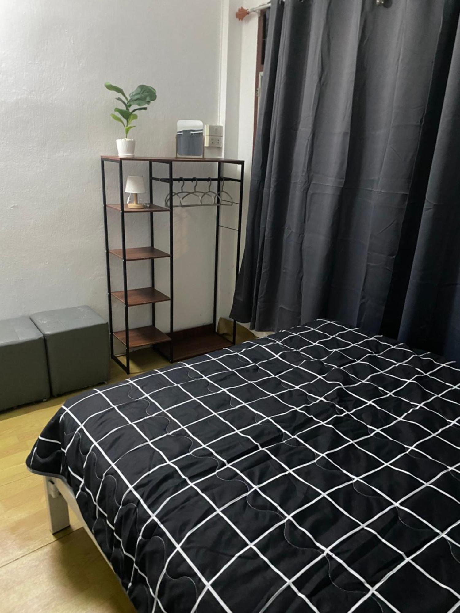 Sleep Break Hostel Sathon Бангкок Экстерьер фото