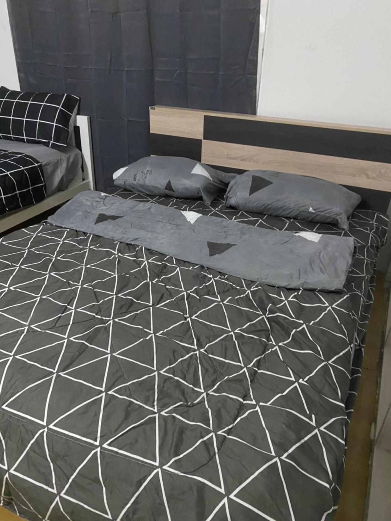 Sleep Break Hostel Sathon Бангкок Экстерьер фото